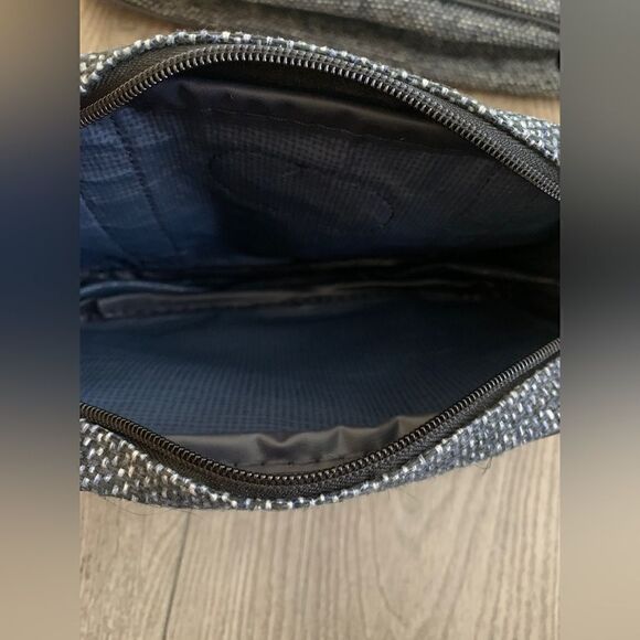 Fifth Ave travel bag with a mini bag used in good condition - Picture 3 of 5